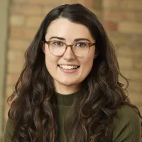 Headshot of Julia Wells
